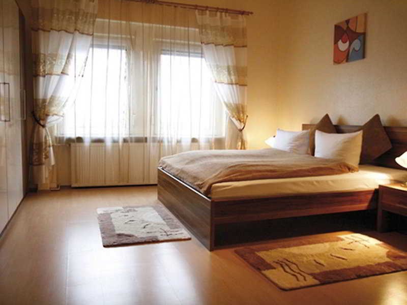 Hotel Monte Cristo Offenbach am Main Phòng bức ảnh